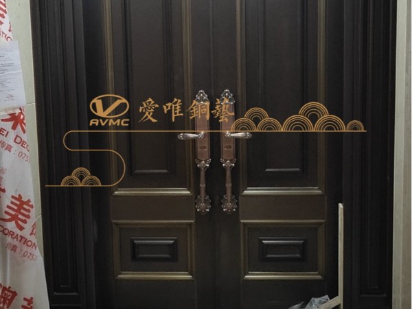 廣東銅門廠家愛唯銅藝——?jiǎng)e墅入戶銅門簡(jiǎn)約銅門