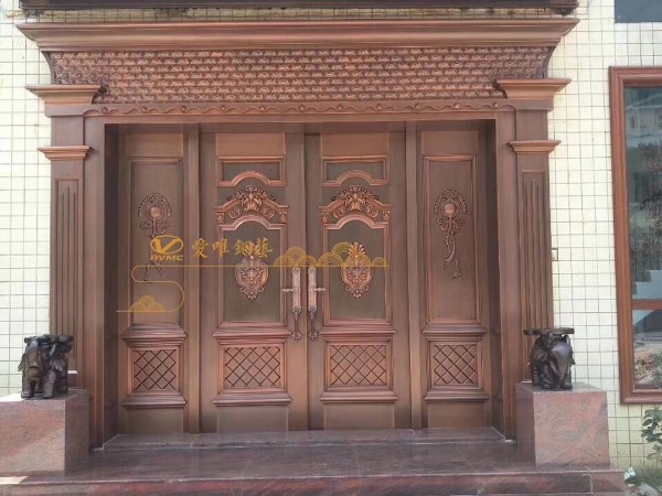 高、低檔銅門有什么區(qū)別？別墅銅門定制廠家告訴您！