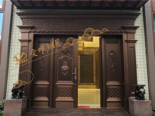 銅門定制廠家的銅門得到市場的認可