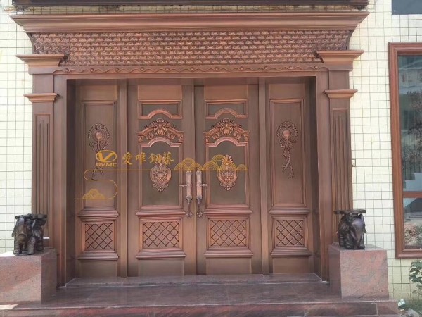 定制別墅銅門的材料與維護成本