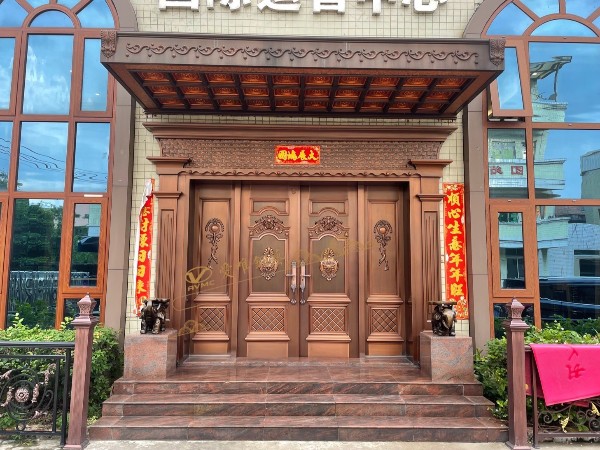 廣東佛山別墅銅門(mén)廠家愛(ài)唯銅藝——展廳大門(mén)四開(kāi)銅門(mén)